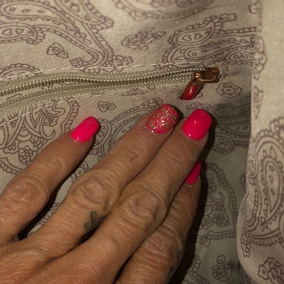 Handbag - Picture 8 of 8